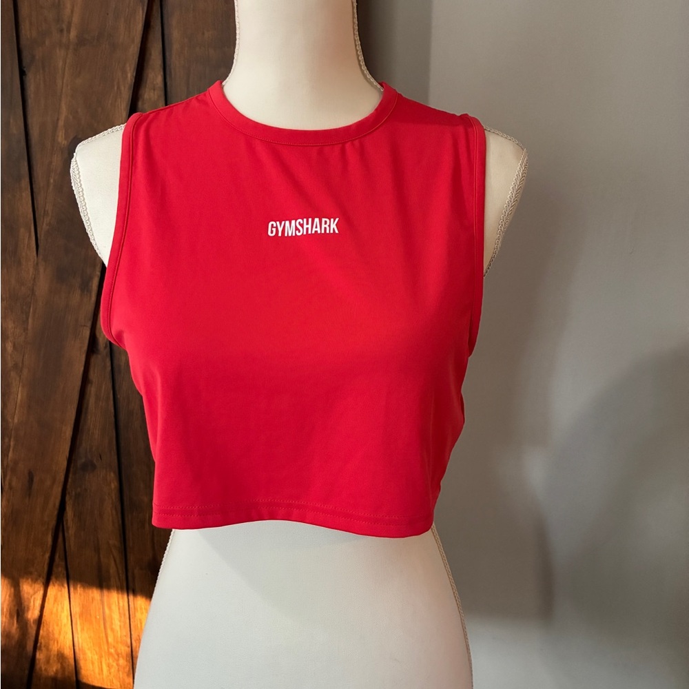 Gymshark Women's Red Training Crop Tank XS Athletic Gym Workout Yoga Perforated